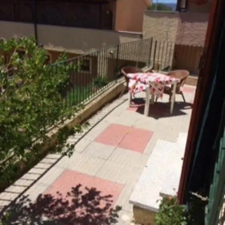Daire Airport-Taxi-Pool- Garden-Aircond-Wifi-Wash Machine Olbia