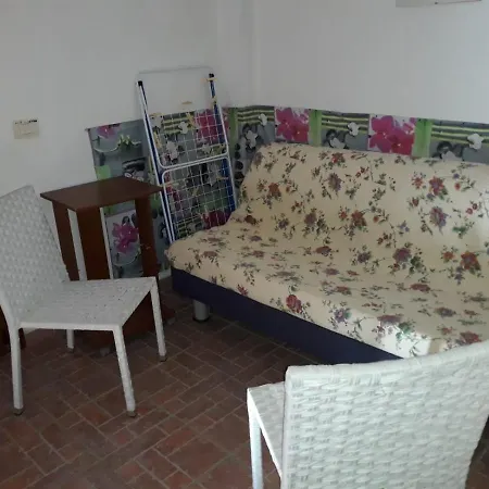 Appartamento Airport-port-commercial Center-garden-trilo Per 6 Persone Wi Fi -verde Olbia