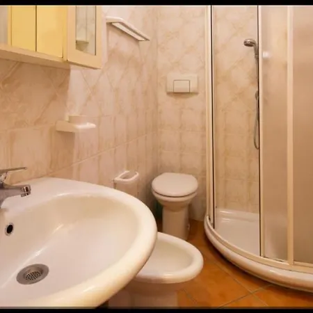 Airport-GARDEN-Shuttle till night-pool-AIRCOND-Wifi-parking free-Wash machine * Olbia