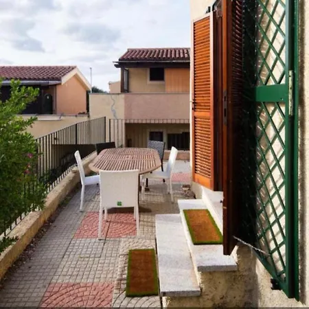 Airport-port-commercial Center-garden-trilo Per 6 Persone Wi Fi -verde