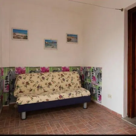 Airport-port-commercial Center-garden-trilo Per 6 Persone Wi Fi -verde * Olbia
