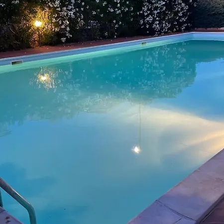 Appartamento Airport-port-commercial Center-garden-trilo Per 6 Persone Wi Fi -verde